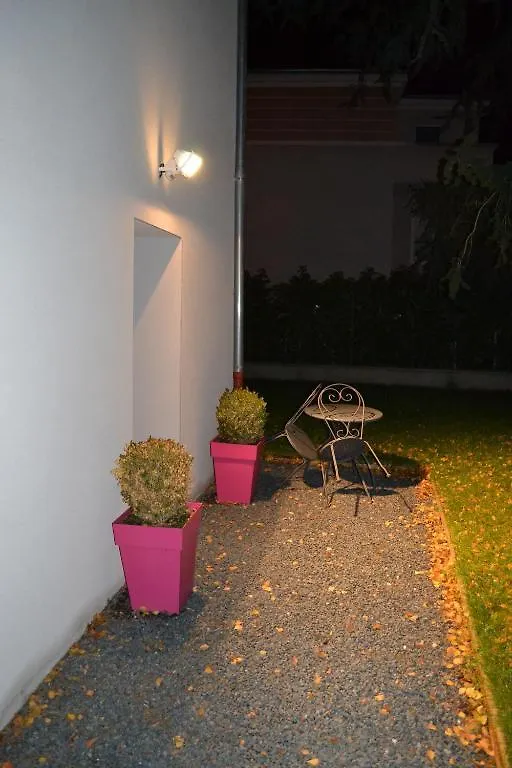 Demeure & Dependance - Chambres D'Hotes Depuis 2012 Tassin-la-Demi-Lune Bed & Breakfast